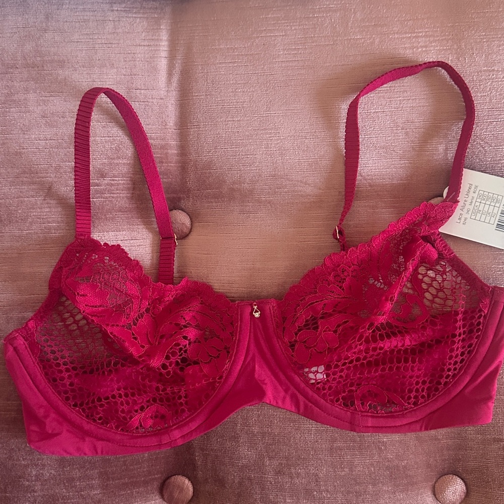 Le Mystere Lace Allure Unlined Bra in Merlot